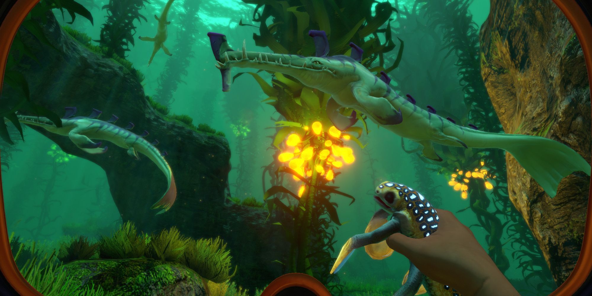 subnautica screenshot underwater yellow glow